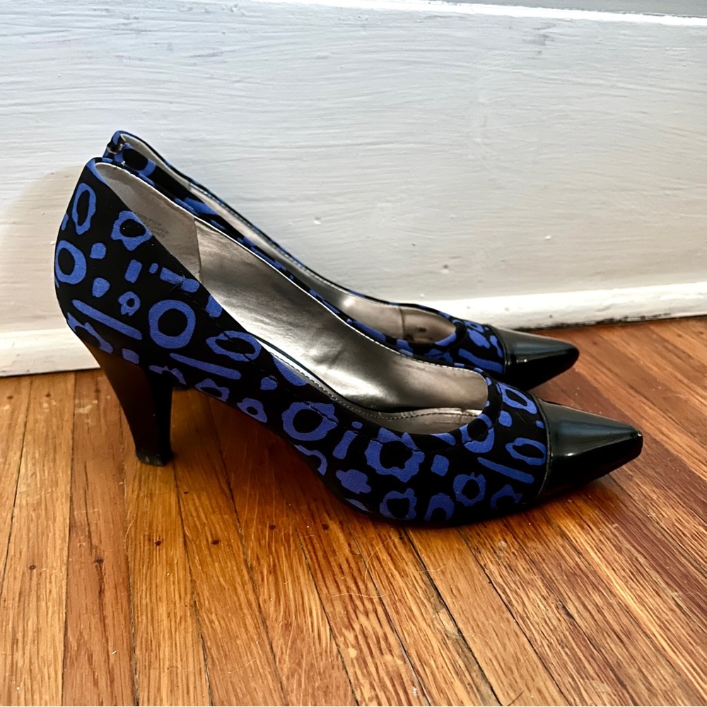 Funky Blue Patterned Anne Klein Heels - Size 9